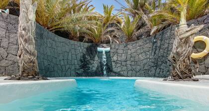 Vacation Villa 'El Cactus' with Shared Pool and Wi-Fi