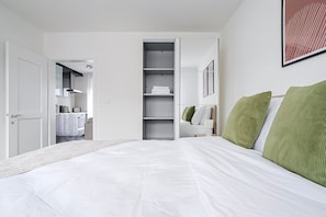 2 sovrum, strykjärn/strykbräda, wi-fi och sängkläder