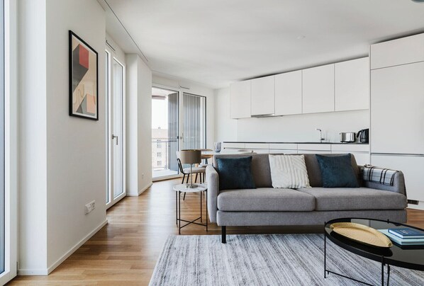 Télévision, chaîne hi-fi