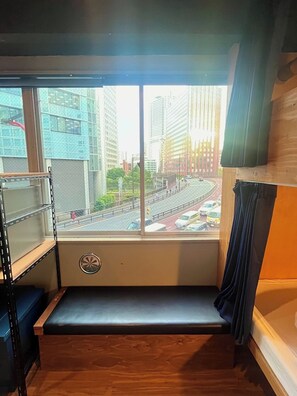 1 habitación, escritorio, wifi gratis y ropa de cama 