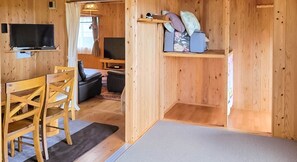 1 chambre, bureau, Wi-Fi gratuit, draps fournis