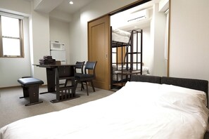 1 bedroom, desk, WiFi, bed sheets