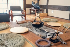 Interior - A house with a hearth greenery and a sense of pea / Kikugawa Shizuoka (Kikugawa)