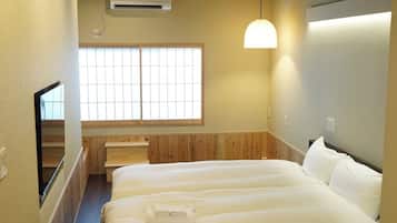 2 bedrooms, desk, free WiFi, bed sheets