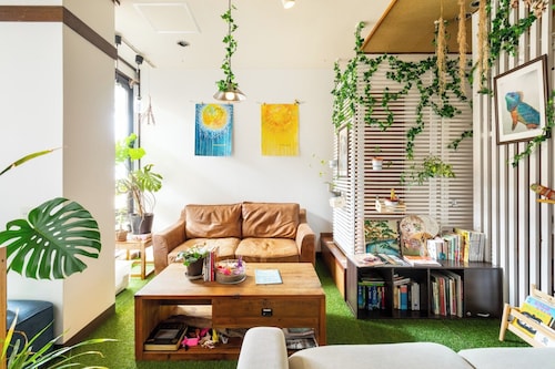 This guesthouse has a living room and four bedrooms and can be rented exclusively for your group / Nara Nara