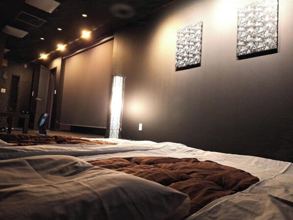 1 bedroom, desk, free WiFi, bed sheets