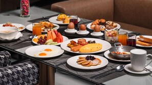 Daily buffet breakfast (THB 450 per person)