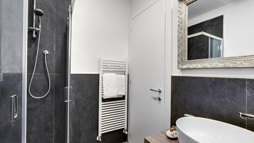 House | 2 bilik tidur