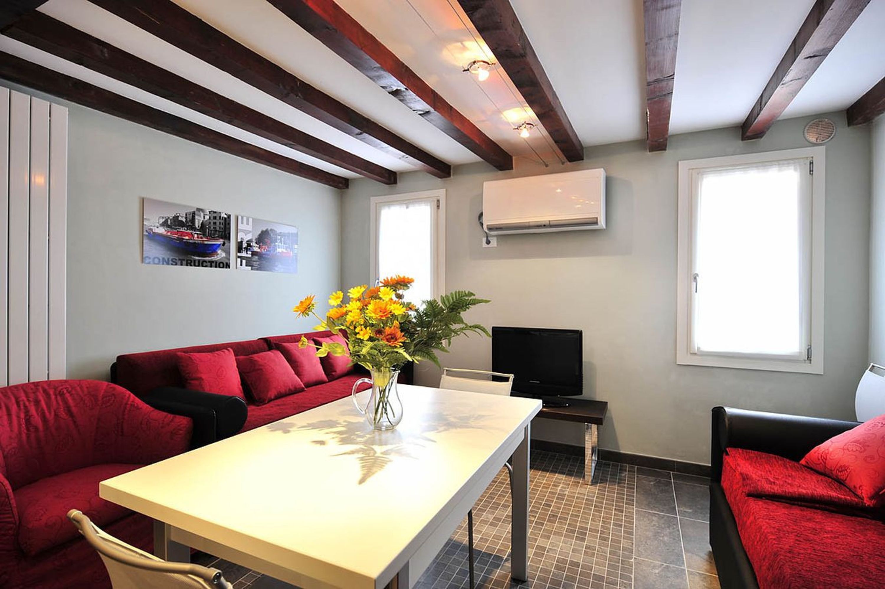 House | 2 bedrooms