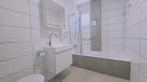 Casa | 4 dormitoris i habitacions insonoritzades 