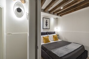Apartment | 1 bedroom - Accademia II by Wonderful Italy (Venice)