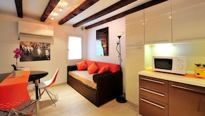 House | 1 bedroom