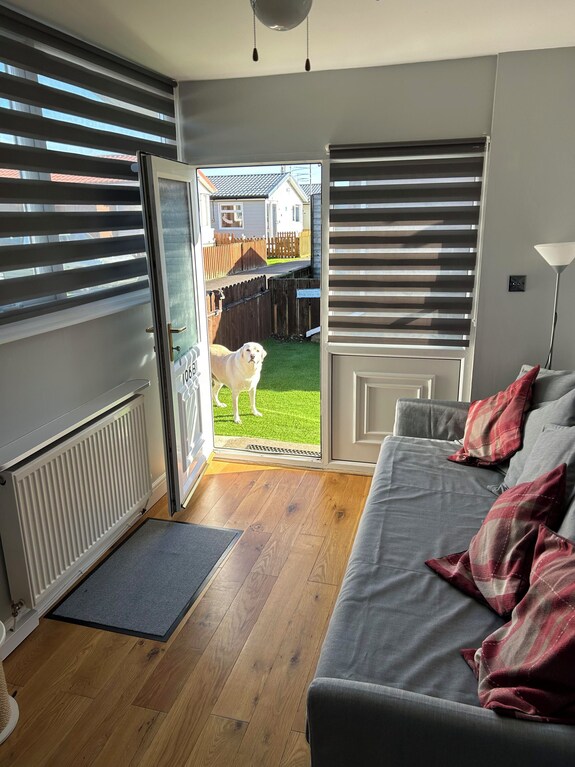 Modern One Bedroom Chalet With Central Heating - Bridlington