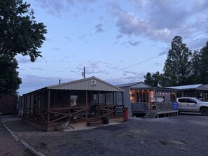 Exterior - The Hut. Cozy 2-bedroom mobile home on peaceful Reelfoot Lake with boat shed (Hornbeak)