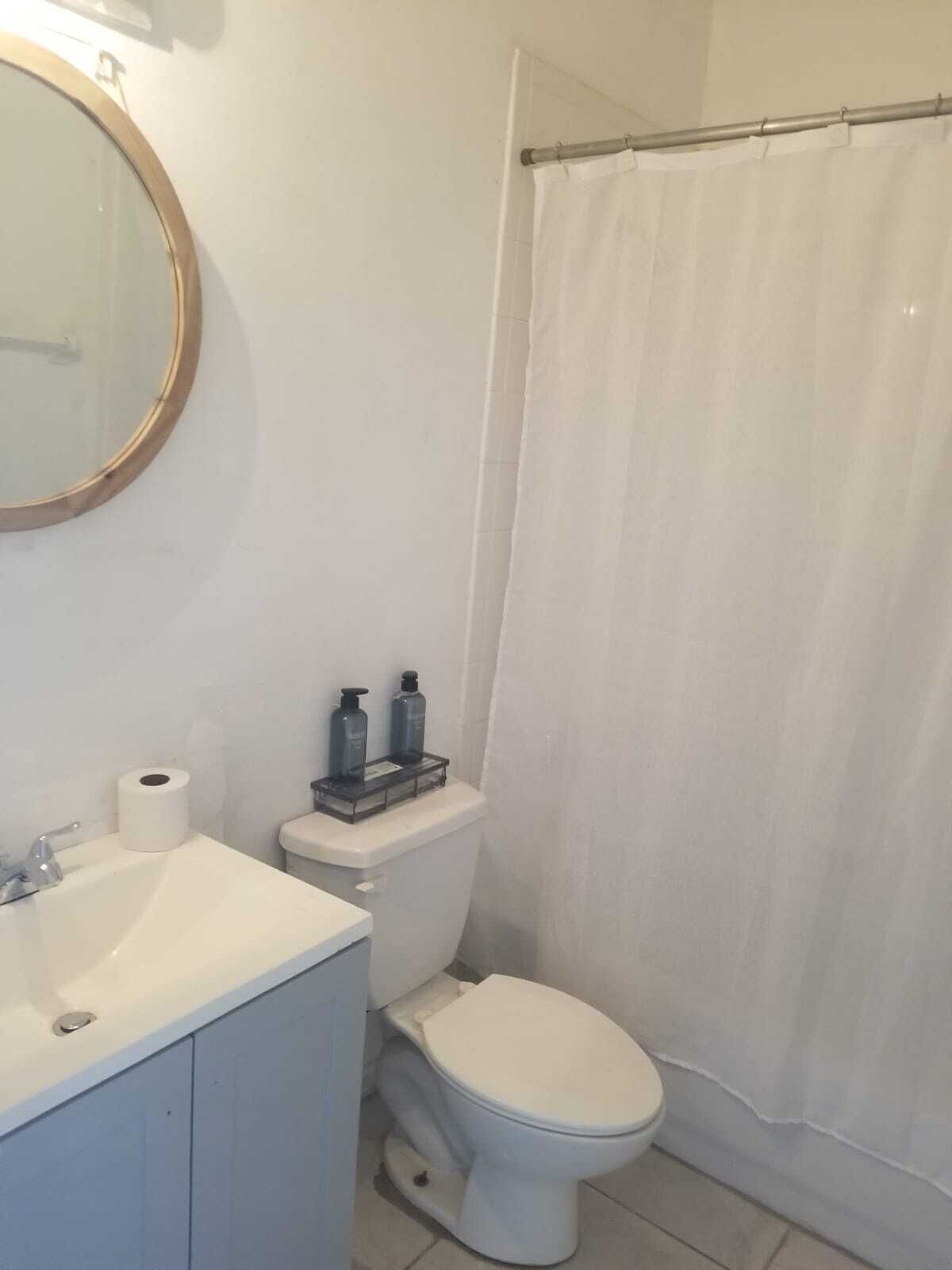 3-bedroom house in welcoming Orlando with WiFi, AC