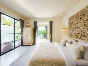 Villa, 2 Bedrooms, Pool View