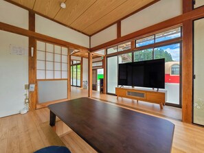 Laptop workspace, free WiFi, bed sheets - Villas Minato (Ichihara)
