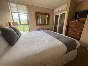 Apartment | 1 bedroom, Internet - Maui Kai 808 in Lahaina (Lahaina)