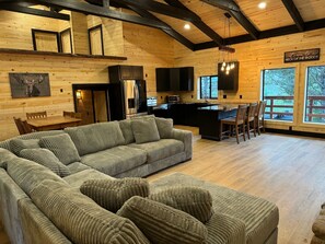 Smart-tv en een open haard