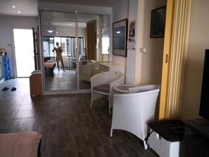 1 bilik tidur, kalis bunyi