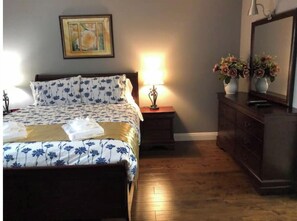 2 habitaciones, tabla de planchar con plancha, wifi y ropa de cama