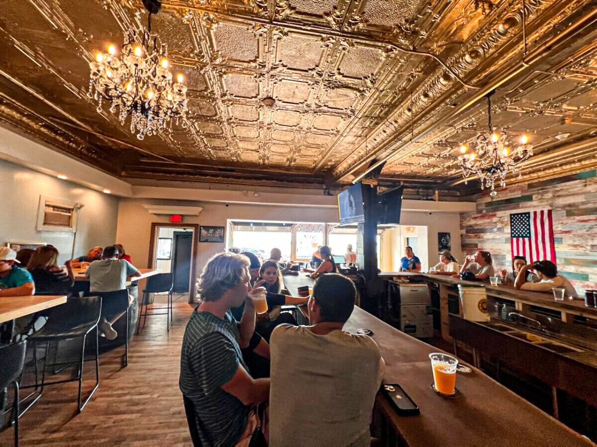 Bar (in der Unterkunft)