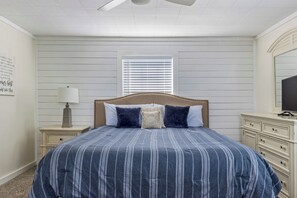 3 quartos, ferros/tábuas de passar roupa, Wi-Fi, roupa de cama