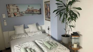 1 bedroom, desk, iron/ironing board, free WiFi