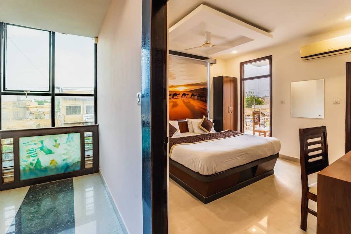 Deluxe Double Room, City View | Free WiFi