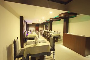 Restaurant - Hotel Indraprastha Thiruvananthapuram (Thiruvananthapuram)
