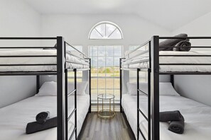 5 chambres, bureau, fer et planche à repasser, Wi-Fi