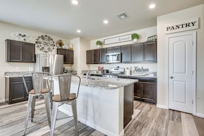 Fridge, microwave, stovetop, dishwasher - Patio & Fire Pit! Cozy Desert Retreat in Buckeye (Buckeye)