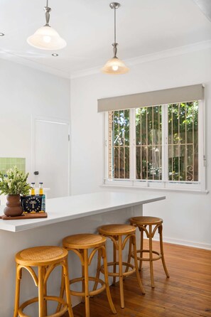 Dining - Bright 3-Bed with Garden by Banks Street Reserve (Ashgrove)