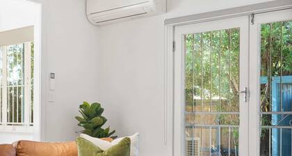 Bright 3-Bed with Garden by Banks Street Reserve