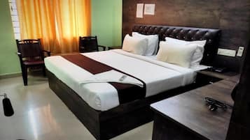 Premium Double Room | Hypo-allergenic bedding, free WiFi, bed sheets