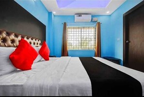 Habitación estándar doble, vistas a la ciudad | 1 dormitorio, ropa de cama hipoalergénica, wifi gratis y ropa de cama