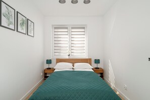 Apartment, 2 Bedrooms, Balcony | 2 bedrooms, desk, laptop workspace, bed sheets - Exceptional Apartment for 6 by Renters (Poznan)