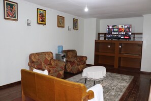 Smart TV y monitor de computadora 