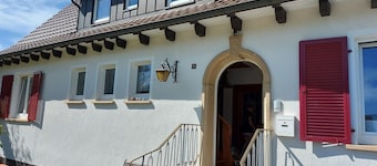 Apartment 'Schwarzwaldliebe' with Shared Garden and Wi-Fi