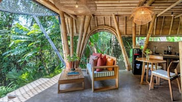 Maha Embun | Living area