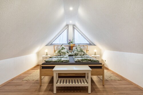 Ferienwohnung 'Ferienwohnung Leon, 110qm' mit Balkon, Wi-Fi und Klimaanlage