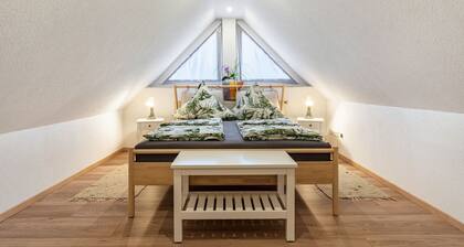 Ferienwohnung 'Ferienwohnung Leon, 110qm' mit Balkon, Wi-Fi und Klimaanlage