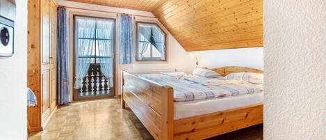 2 soverom, strykejern/-brett, wi-fi (inkludert) og sengetøy