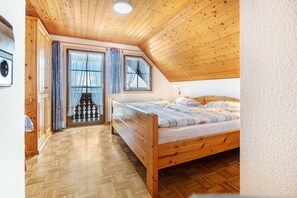 2 sovrum, strykjärn/strykbräda, gratis wi-fi och sängkläder