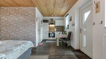 1 Schlafzimmer, Bügeleisen/Bügelbrett, kostenloses WLAN, Bettwäsche