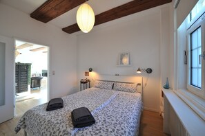 3 chambres, fer et planche à repasser, accès au Wi-Fi (inclus)