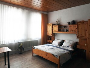 1 chambre, Wi-Fi gratuit, draps fournis