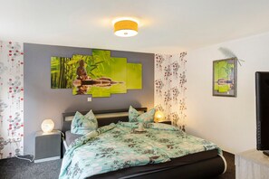 4 sovrum, strykjärn/strykbräda, gratis wi-fi och sängkläder