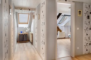 Interior - Holiday Apartment 'Lieblingsgast' with Private Terrace, Balcony and Wi-Fi (Klötze)