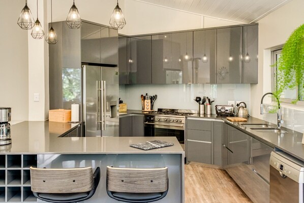 Villa | 5 bedrooms, Internet - Charming Home With Mountain Views at Rivendell (Cape Town)